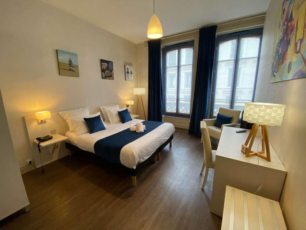 De Paris 3*